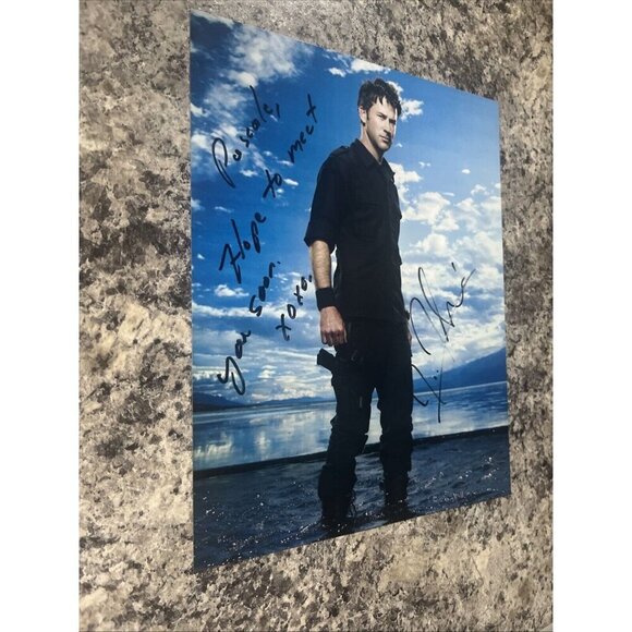 Joe Flanigan (Stargate Atlantis “Col John Sheppard”) 8x10 authentic signed photo - Picture 2 of 2